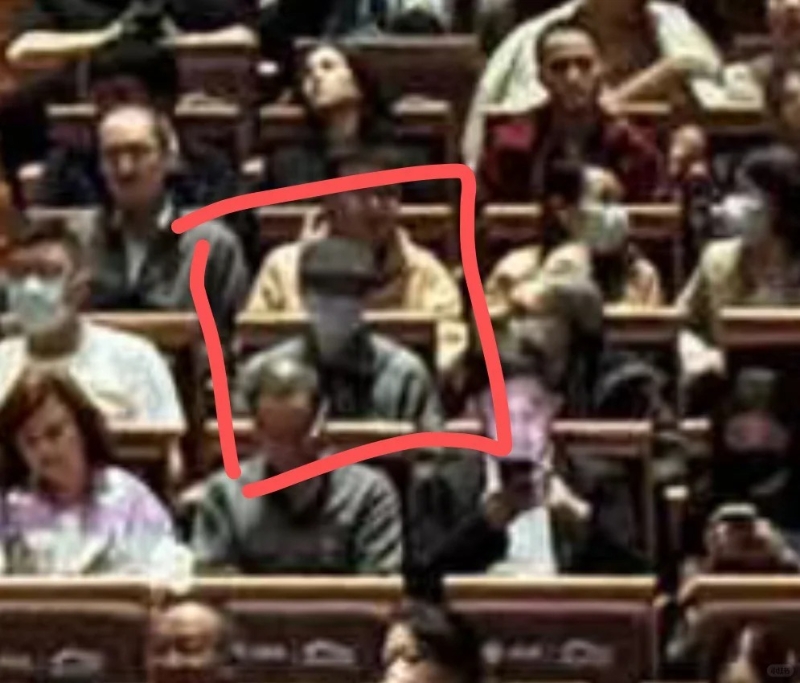 方大同與朋友一同欣賞音樂巨星Herbie Hancock音樂會。