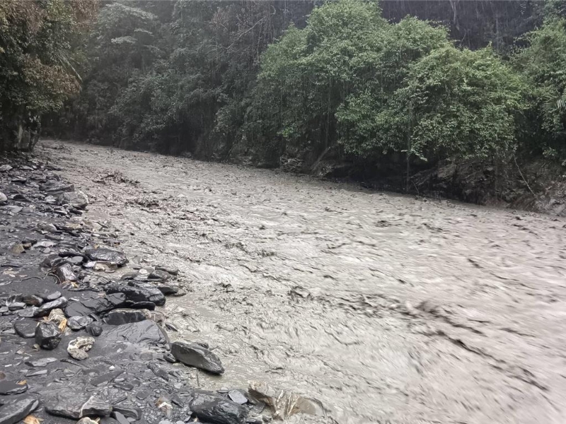 法治村葉姓男子等4人至卡社溪漁獵因溪水暴漲受困失聯(lián) 法治村葉姓男子等4人至卡社溪漁獵因溪水暴漲受困失聯(lián)