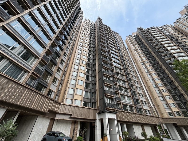 樓市再向下壓力較細(xì)，明年中小型住宅料升5%。