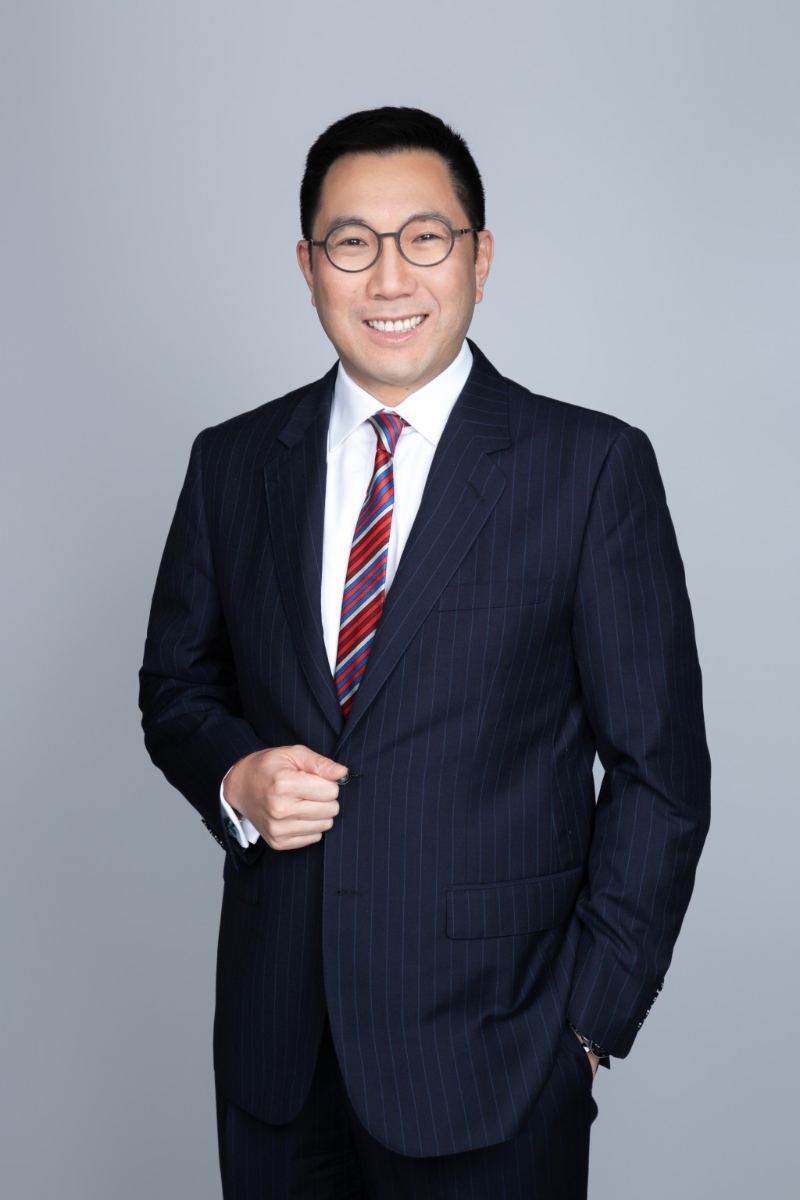 香港金融發(fā)展局主席李律仁資深大律師