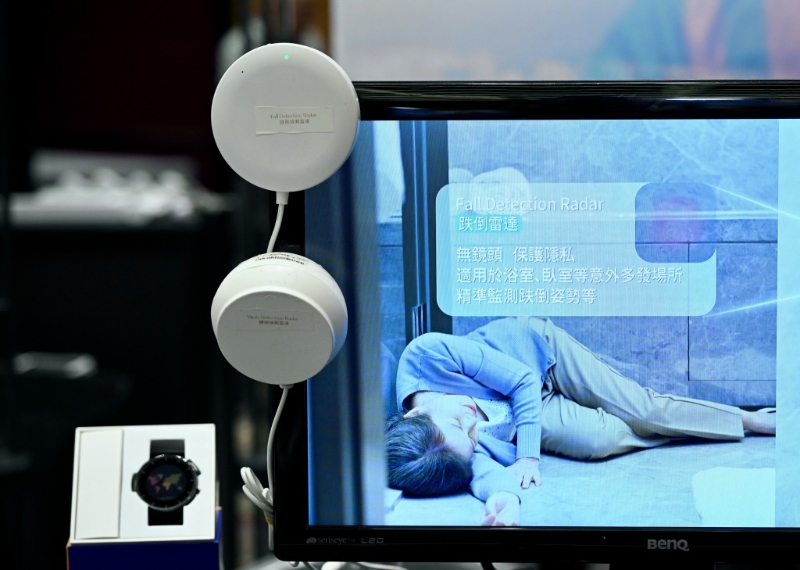 香港貿(mào)易發(fā)展局主辦香港秋季電子產(chǎn)品展于日前舉行，大會特別為銀發(fā)市場產(chǎn)品和解決方案的展商提供“樂齡產(chǎn)品”標簽，因為居家養(yǎng)老已成為未來發(fā)展的趨勢。