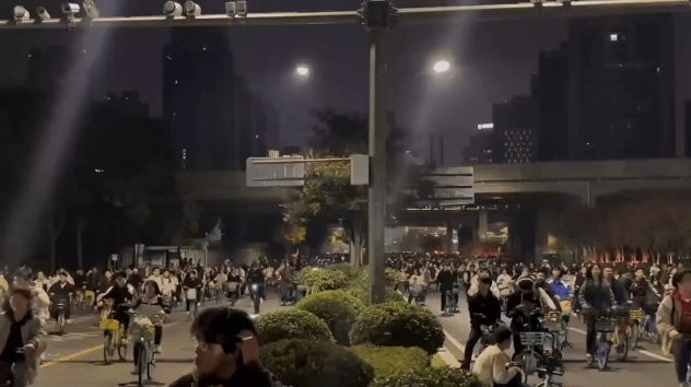 “夜騎開封” “夜騎開封”