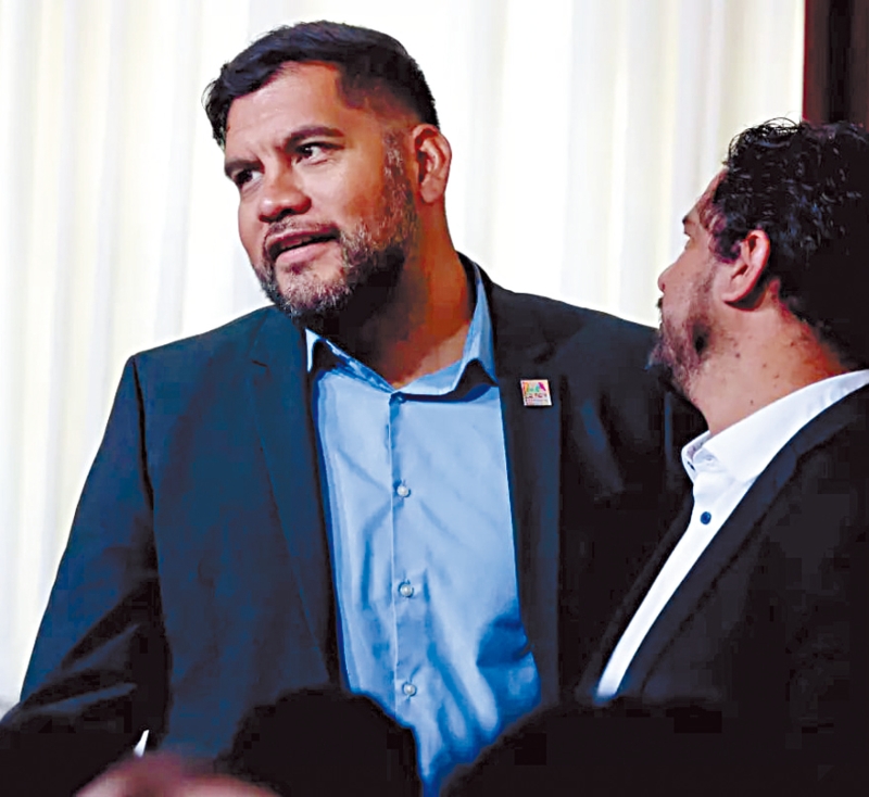 洛杉磯議員。