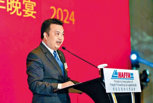 香港貨運(yùn)物流業(yè)協(xié)會(huì)主席劉浩然指，現(xiàn)時(shí)經(jīng)內(nèi)地出口的貨物太集中于電商貨物。