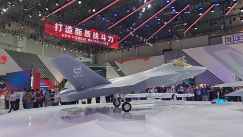 本次航展首次亮相的殲35A。