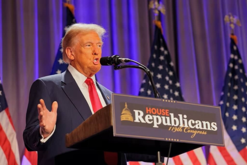 美國(guó)總統(tǒng)當(dāng)選人特朗普13日在國(guó)會(huì)山莊發(fā)表談話(huà)。路透社