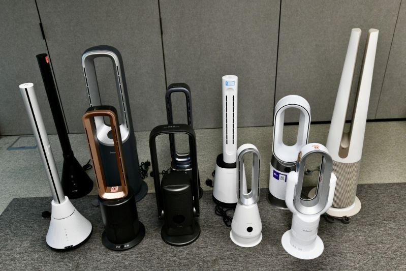 消委會(huì)測(cè)試11款備有暖風(fēng)及涼風(fēng)功能的無(wú)葉風(fēng)扇，售價(jià)由S699至S6,988。