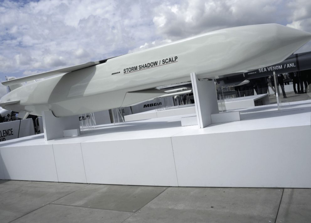 英國授權(quán)烏方“暴風之影”導(dǎo)彈襲俄境 英國授權(quán)烏方“暴風之影”導(dǎo)彈襲俄境