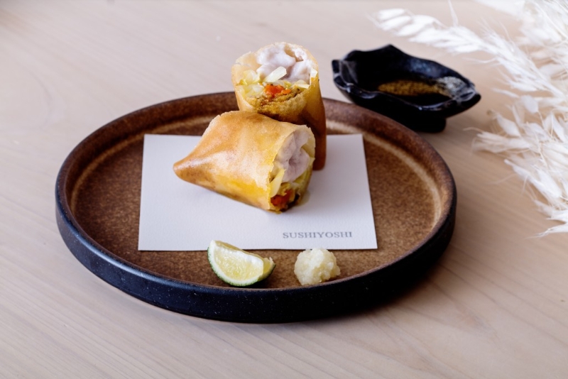 大閘蟹鱈魚白子春卷 大閘蟹鱈魚白子春卷