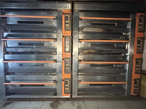 不少網(wǎng)民指這些焗爐都是“靚嘢”（圖片：“窮游廢墟”FB專頁）