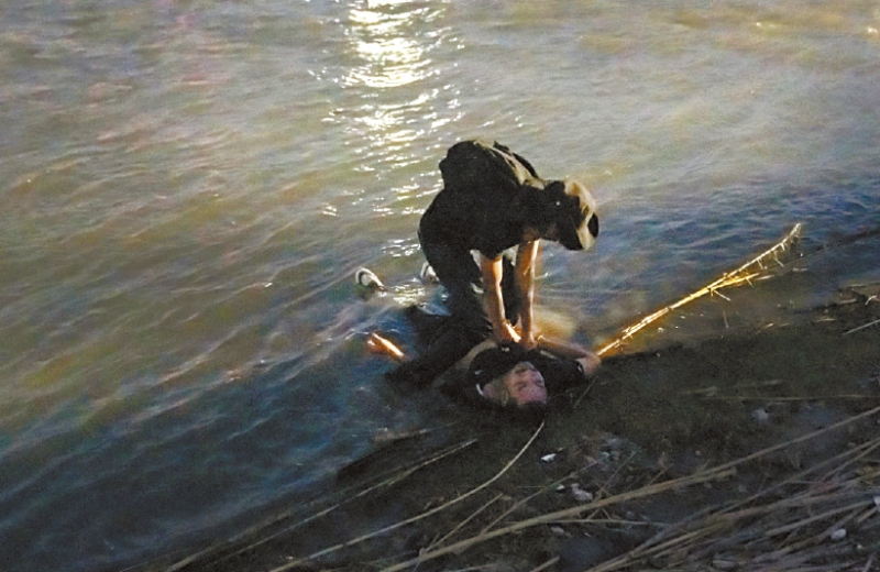 美墨邊境偷渡客。