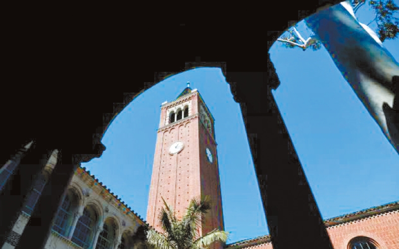 南加州大學(xué)。