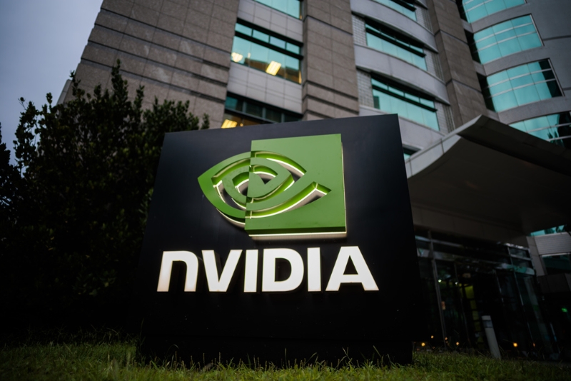 英偉達(dá)聲明，中國是英偉達(dá)重要的市場(chǎng)，將持續(xù)為中國客戶提供最優(yōu)質(zhì)、高效的產(chǎn)品及服務(wù)。