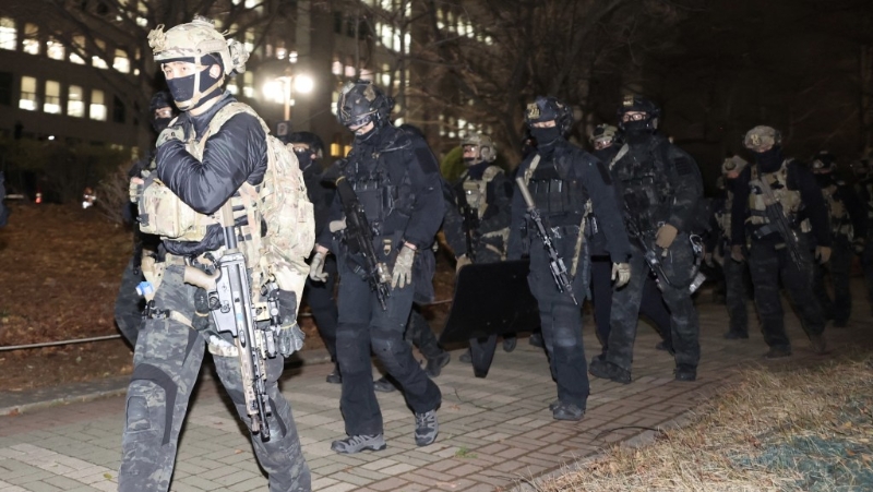 軍隊(duì)離開國(guó)會(huì) 軍隊(duì)離開國(guó)會(huì)