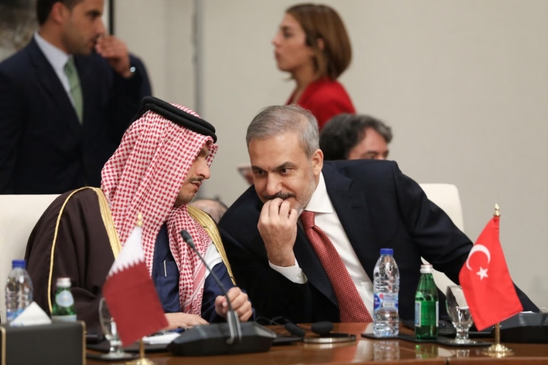 美國國務(wù)卿布林肯在約旦與其他國家官員舉行會(huì)談。路透社