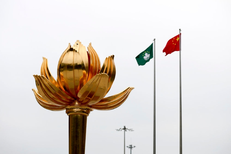 在澳門金蓮花廣場(chǎng)拍攝的“盛世蓮花”雕塑