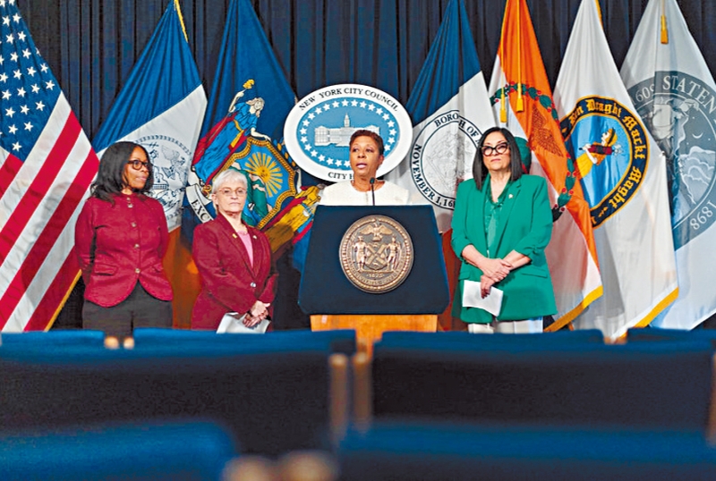 紐約市議長歐德思。