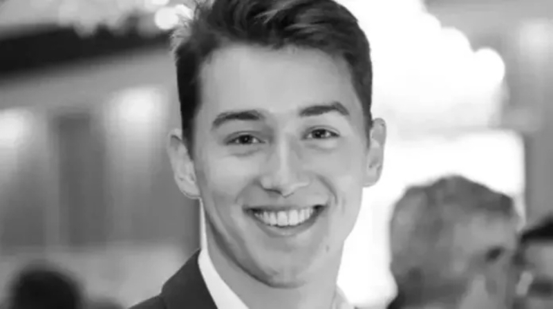 肖雷因誤食老鼠藥中毒。