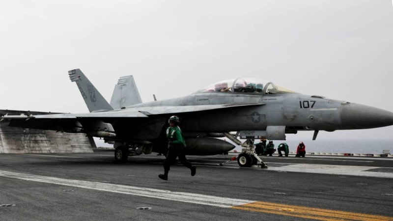 美軍F18戰(zhàn)機(jī)