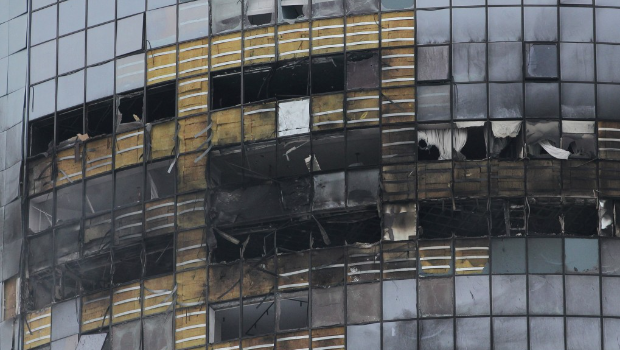 大廈的外墻損毀。