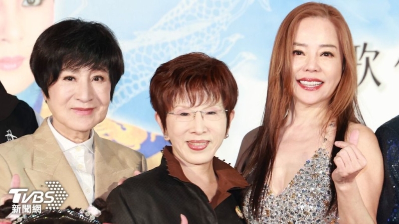 徒弟楊懷民、狄玫、狄鶯都到場力挺，現(xiàn)場更涌入超過百名死忠劇迷，葉青也透露進(jìn)健康現(xiàn)況。(TVBS新聞網(wǎng)圖片)