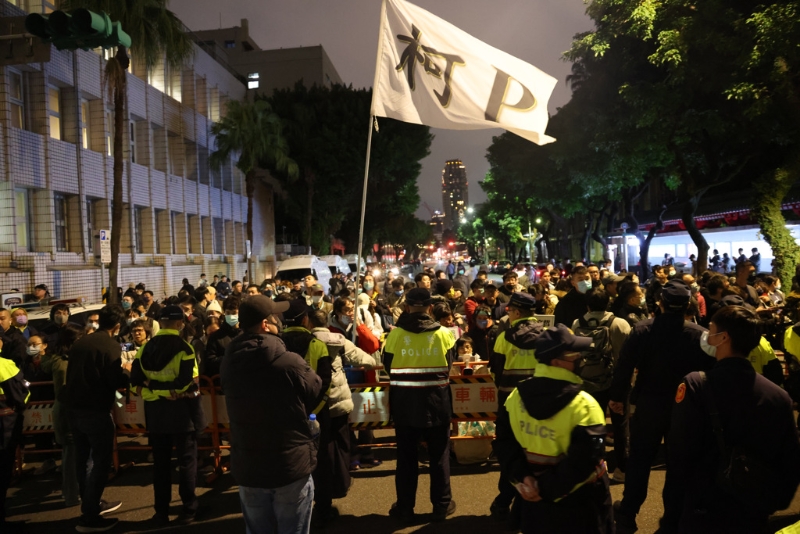 民眾聲援柯文哲。