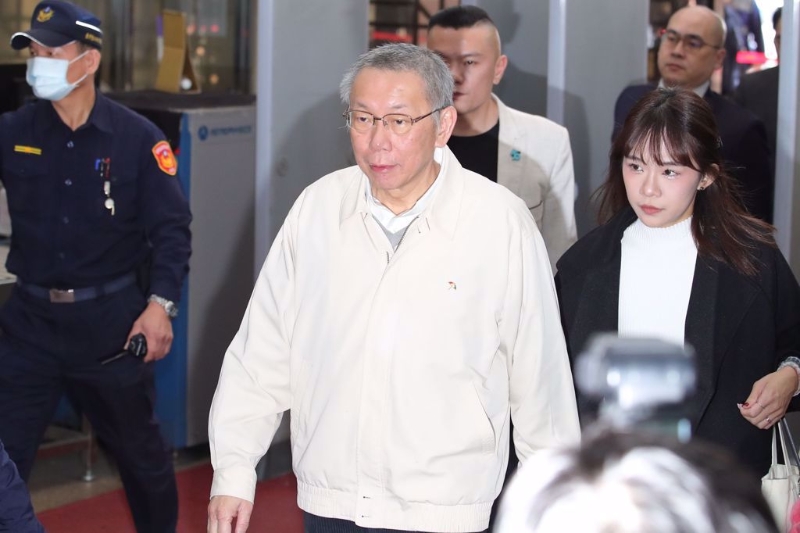 柯文哲下午步入北院。