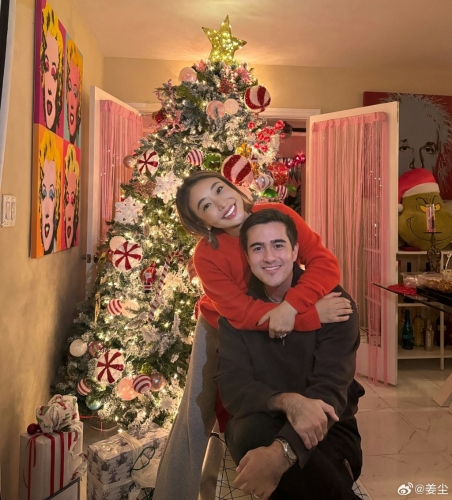 姜塵已結(jié)婚并定居美國(guó)。