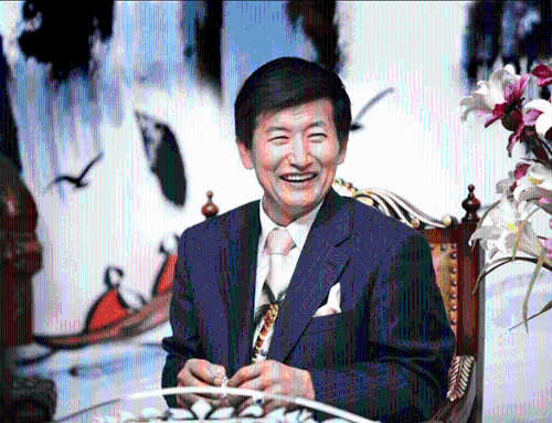 NETFLIX紀(jì)錄片《以神之名：信仰的背叛》首集提及教主鄭明析。