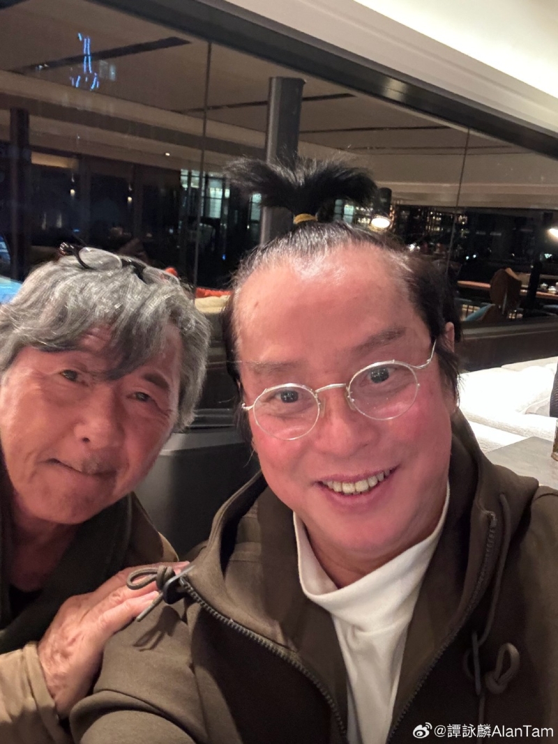 昨日(13日)再相約鐘鎮(zhèn)濤、陳友及曾志偉外，更見林子祥現(xiàn)身，譚詠麟直指是「最近另一次難得聚會(huì)」!