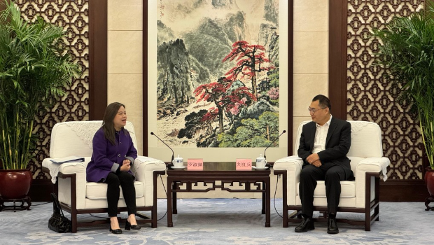 羅淑佩與廣東省副省長會面