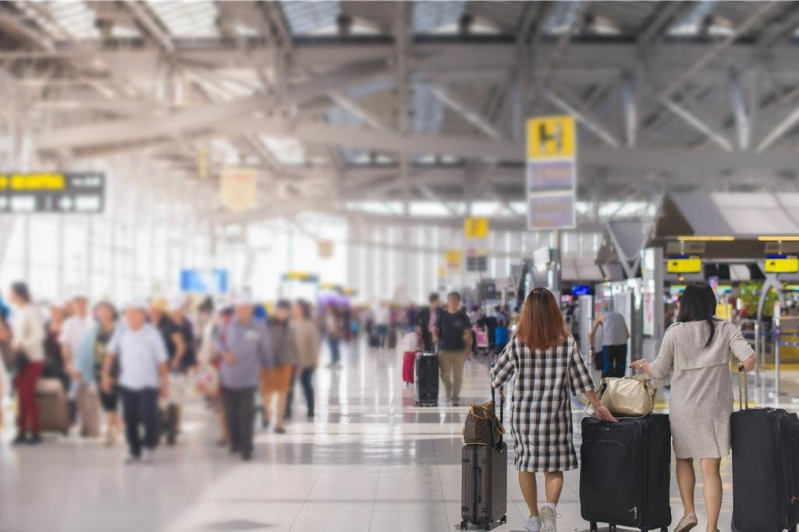 文旅部17日上午表態(tài)近期將恢復福建、上海赴臺團客游，國臺辦發(fā)言人陳斌華表示，民進黨應盡早解除禁團令，回應臺灣主流民意與業(yè)界呼聲。