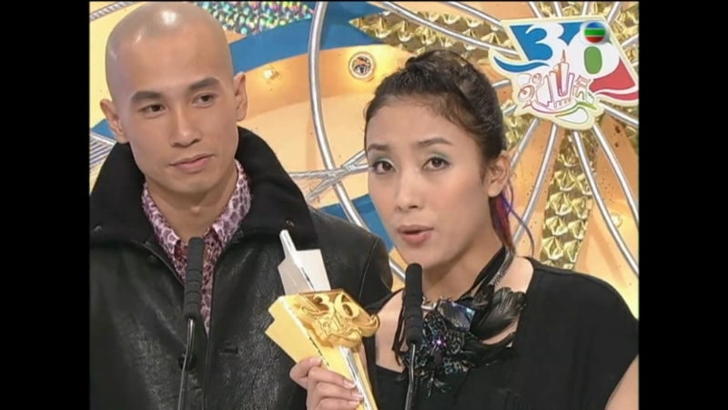 楊茜堯是首位TVB女演員包攬所有四大組別獎(jiǎng)項(xiàng)。