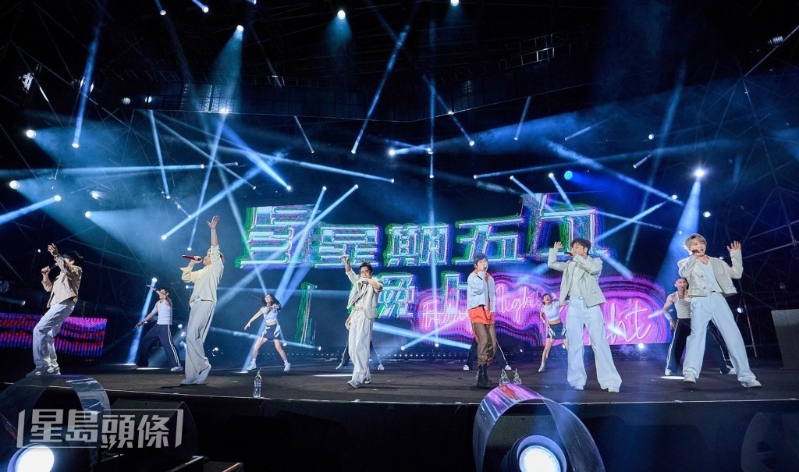 阿信驚喜現(xiàn)身與Energy嗨唱《星期五晚上》。