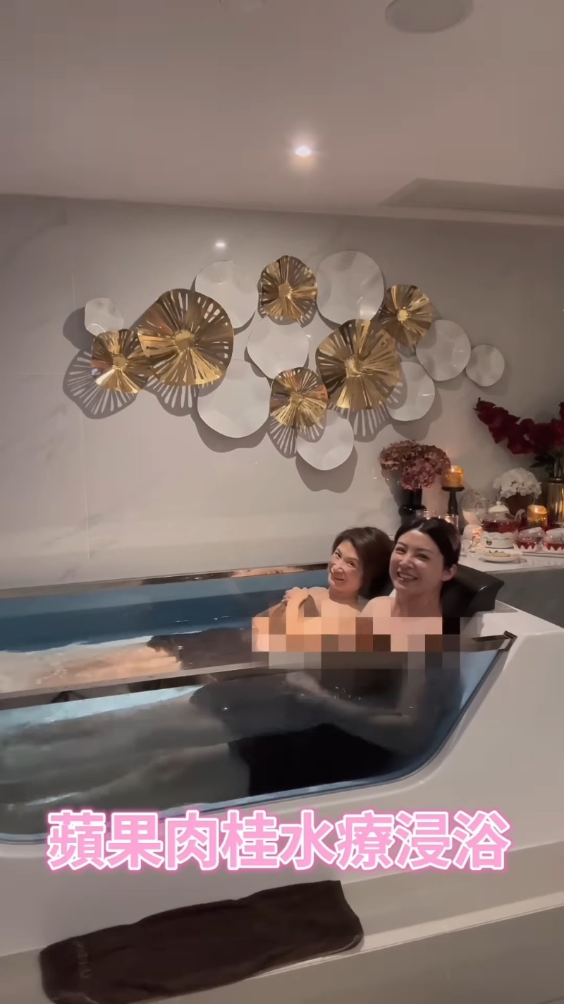 張文采昨日（21日）她在IG貼出一段影片，原來和媽媽一齊去做水療。