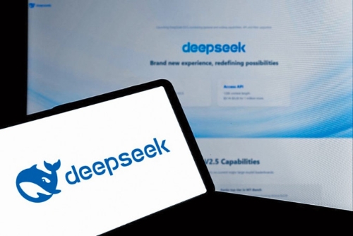 Deepseek公司推出全新高性能大模型。