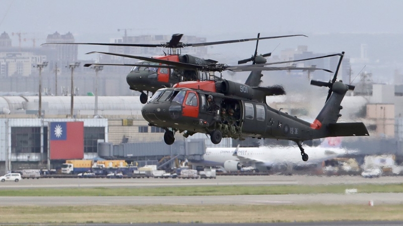 美軍UH-60“黑鷹”直升機(jī)。 美聯(lián)社