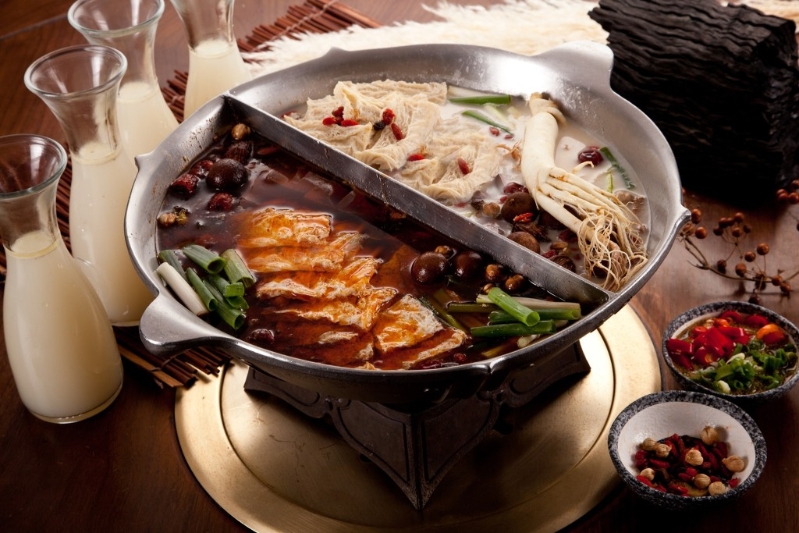 近年臺(tái)灣的無老鍋、肉多多火鍋亦先后進(jìn)駐香港（無老鍋Facebook）