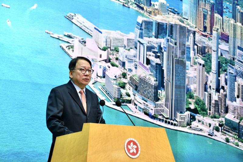 署理行政長官陳國基見記者。