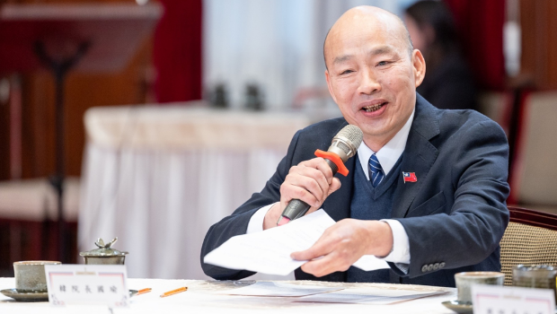 賴清德10日在“總統(tǒng)府”內(nèi)召開(kāi)“五院”臺(tái)政會(huì)商，“立法院長(zhǎng)”韓國(guó)瑜（見(jiàn)圖）在會(huì)商中發(fā)言。