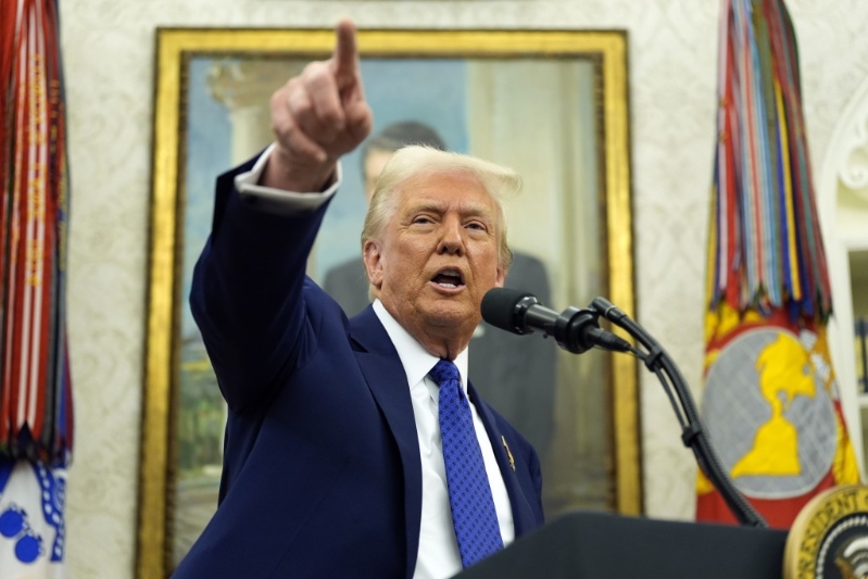 特朗普指出，對美國課征關稅的國家多年來一直在占美國的便宜。美聯(lián)社