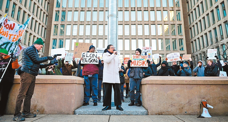 聯(lián)邦政府裁員。