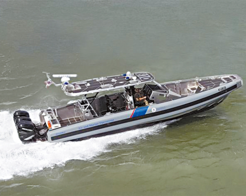 偷渡船只。