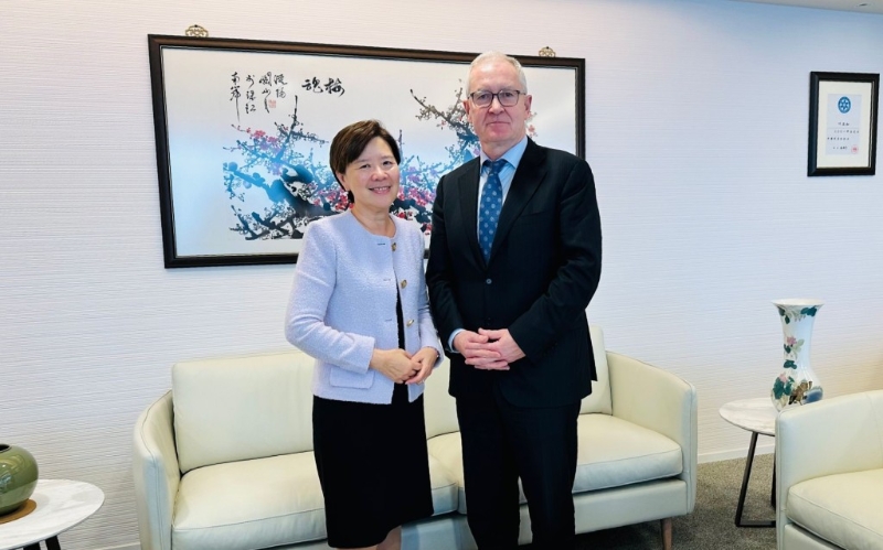 科大校長(zhǎng)葉玉如（左）與倫敦帝國(guó)學(xué)院校長(zhǎng)Hugh BRADY會(huì)面。 科大提供