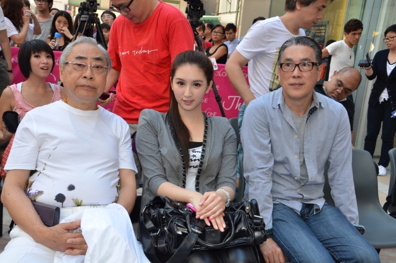 何傲兒曾跟林建名傳過緋聞。