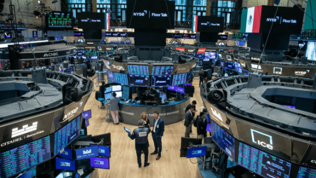 經濟增長減弱拖累美股下挫 經濟增長減弱拖累美股下挫