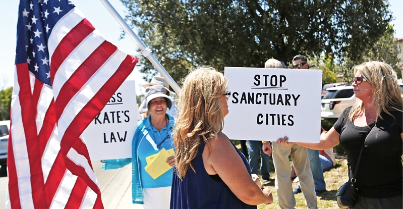 打擊非法移民。