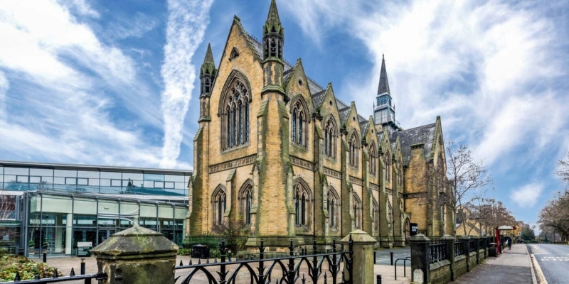 Leeds大學(xué)商學(xué)院（圖片來源：Leeds University Business School）