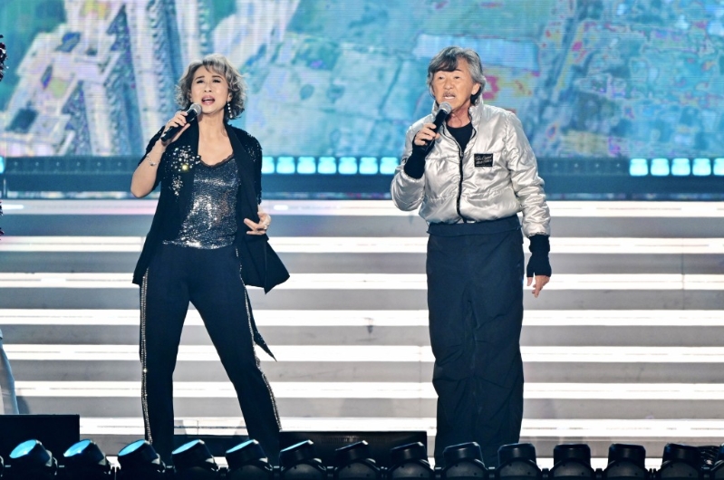 林子祥（右）及葉倩文（左）。