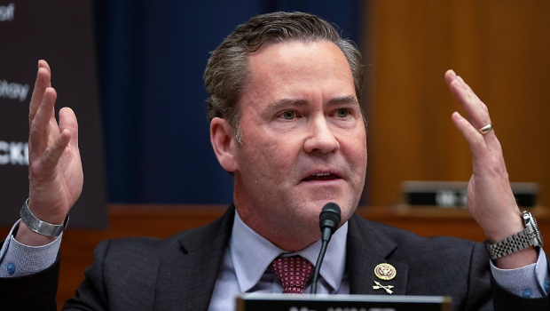 白宮國家安全顧問華爾茲指，烏國團隊在知道談判中止后，幾乎哭出來。